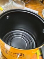 Deep Frying Pot with Strainer Basket 3L – Non-Stick Oil Separator Fryer Pot with Lid | Tempura Chicken French Fries Fish Frying Cookware - Image 2